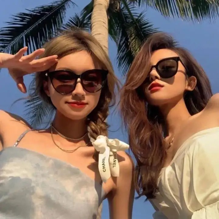 充满幸福的家 海报